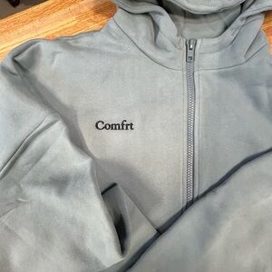Comfrt Cloud Zip Hoodie NWT/XL